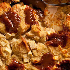 Caramel, Apple, and Cinnamon Breakfast Casserole Recipe