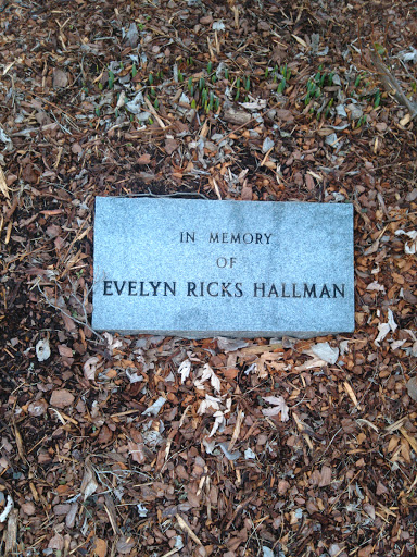 Evelyn Ricks Hallman Memorial