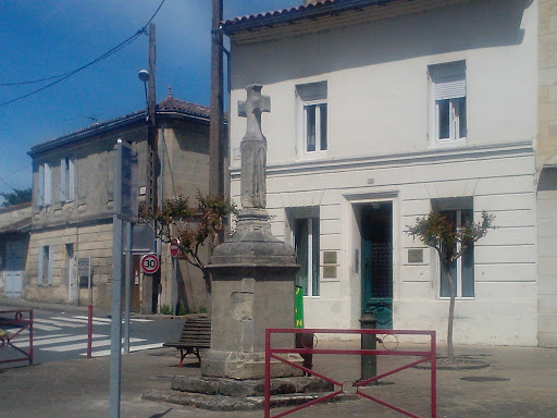 Croix de Saint André de Cubzac 