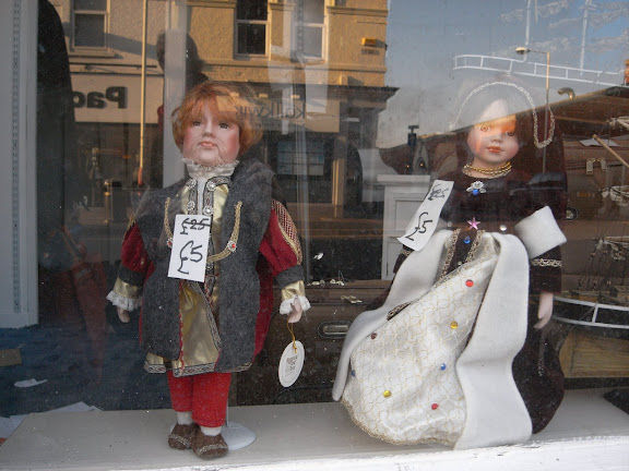 weird doll 2