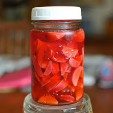 Quick Pickled Radishes