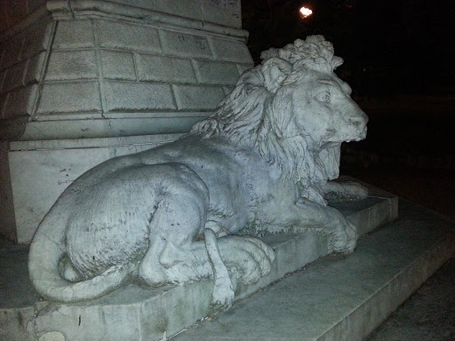 Travertino's Lion