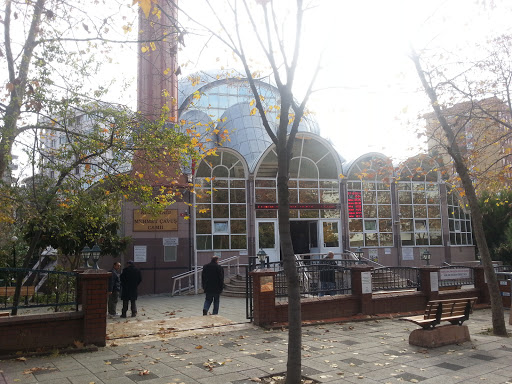 Kozyatağı Mehmet Çavuş Camisi