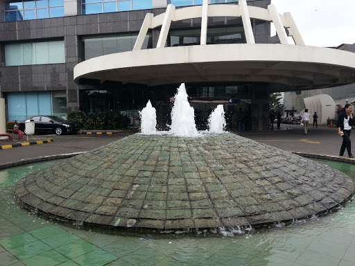 Green Rock Water Fountain