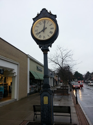 Street Clock at Central Avenue