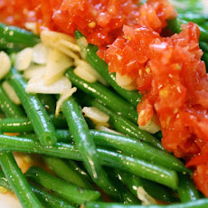 Crisp Haricots Verts Salad with Fresh Tomatoes and Garlic
