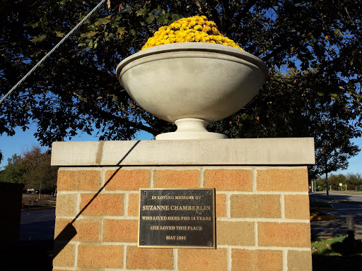 Suzanne Chamberlin Memorial