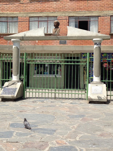 Plaza Gilberto Rojas