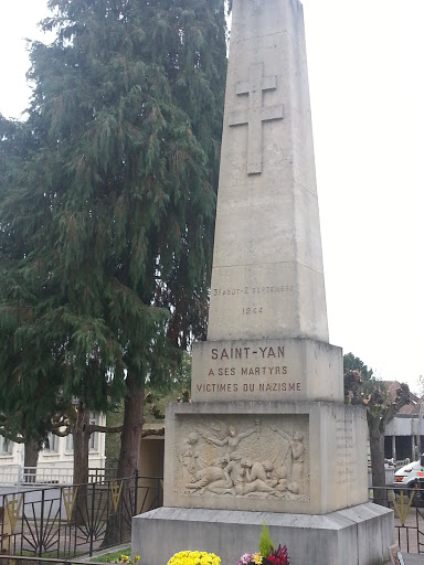 Mémorial Monument Aux Morts St.Yan
