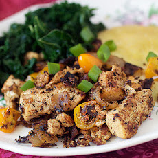 Blackened Scrambled Tofu & Garlicky Grits