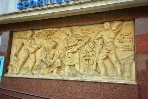 Relief, Hlohovec