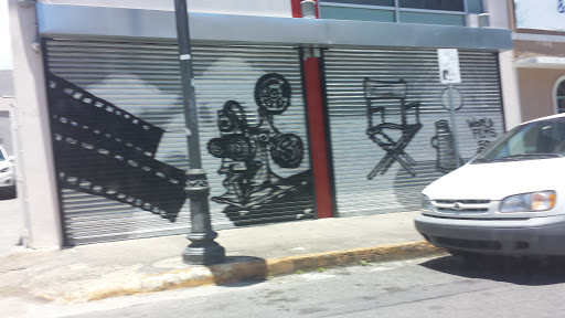 Santurce -  Street Art Luces Camara Acción