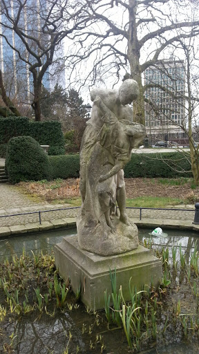 Statue du Jardin de l'Iris