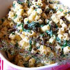 Rachael Ray's Creamy Pasta With Spinach and Fried Capers