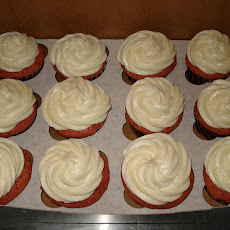 Cream Cheese Cupcakes (Like a Cheese-Cake but Soooo Easy)