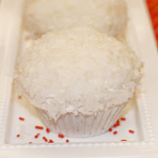 Snowball Cupcakes