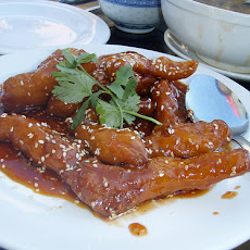Garlic Chicken Breasts with Spicy Balsamic Vinegar-Sesame Sauce