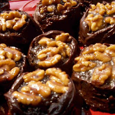 Upside-Down Ooey Gooey Chocolate Cupcakes