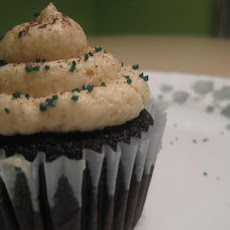 Dangerously Delicious Dark-Chocolate Bailey's Cupcakes W. Frosti
