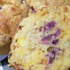 Groovy-Colored Grit Cornbread
