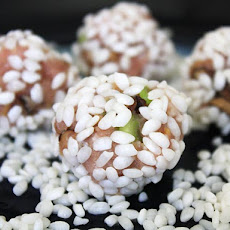 Pearly Meatballs (Chinese Pork Meatballs with Glutinous Rice)