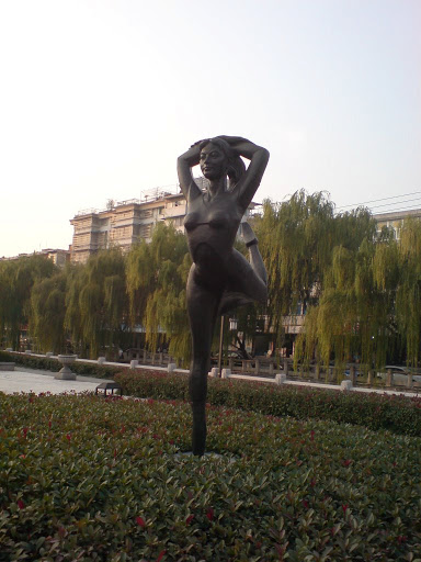 城河公园雕像