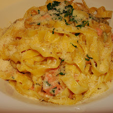 Easy Salmon Pasta