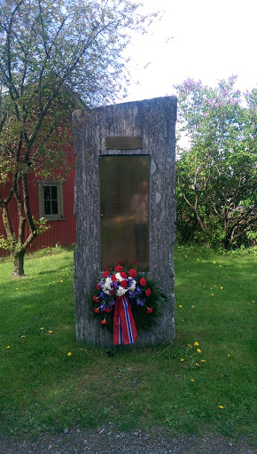 Monument Over Sjøfolk Drept I 2 verdenskrig Fra Porsgrunn 