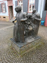 Uzfiguren Statue Winnweiler Markt