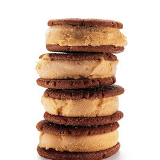 Pumpkin-Gingerbread Ice Cream Sandwiches