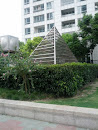 Pyramid Jiangsu Road Station