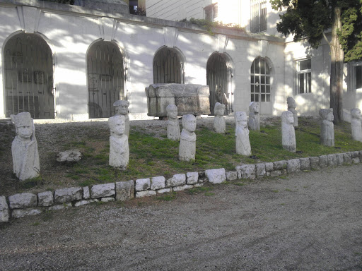 Statues of History