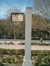 Monolito Plaza Ramón Y Cajal