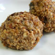 No-Bake Oatmeal Raisin Cookies