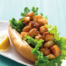 Bay-Scallop Po' Boy with Spicy Mayo