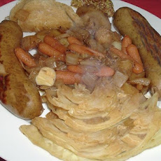 Fall Bratwurst With Apples and Onions