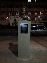 Estátua Oswaldo Cruz