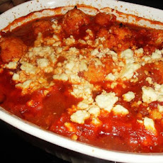 Kounoupithi (Baked Cauliflower With Feta and Tomato Sauce)