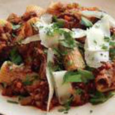 Rigatoni with Grilled Beef and Gravy