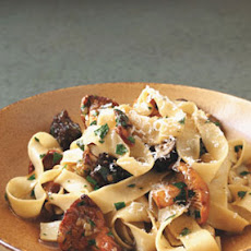 Fettuccine with Wild Mushroom Sauce
