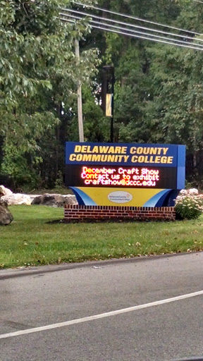 Delaware County Community College Entrance