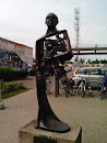 Luc Philips Statue