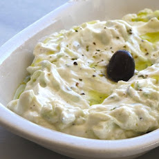 Easy Tzatziki Sauce Recipe