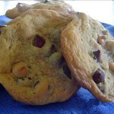 Reese's Classic Peanut Butter and Milk Chocolate Chip Cookies