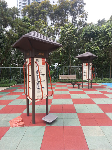 Fitness Corner in Ngau Chi Wan Park