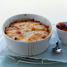 Polenta Pie with Cheese and Tomato Sauce
