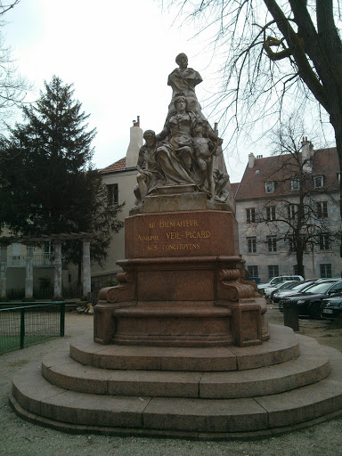 Statue de Adolphe Veil-Picard