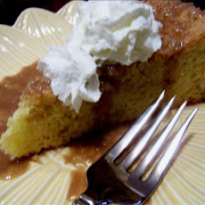 Macadamia Nut Cake With Caramel Sauce