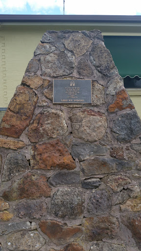 Woodend Memorial To The Defence Of Freedom And Australia