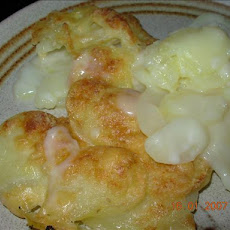 Scalloped Potatoes With Heavy Cream and Cheese